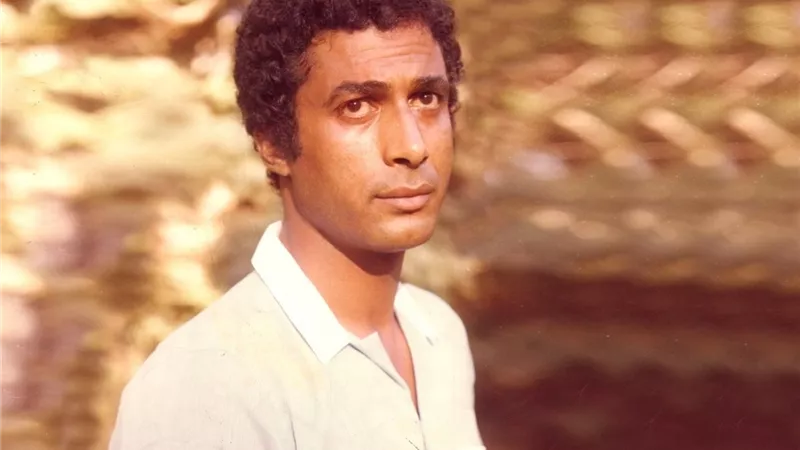 في ذكرى ميلاده.. أحمد زكي ممثل بنى مجده على التحضير والتقمص والتجرد من التقليد