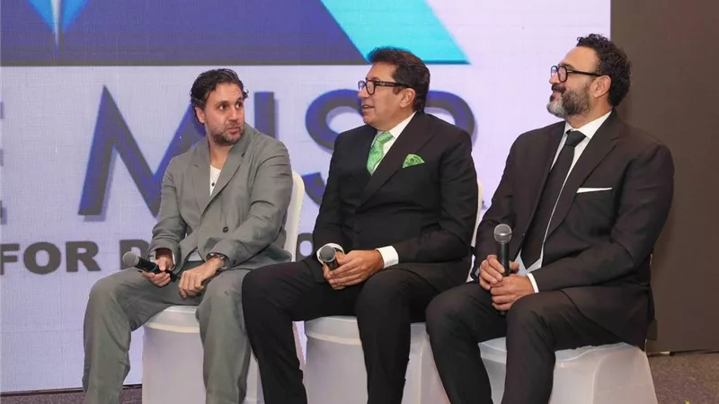 هاني رمزي وهشام ماجد وأكرم حسني يشاركون في جولة خيرية لراعي مصر 