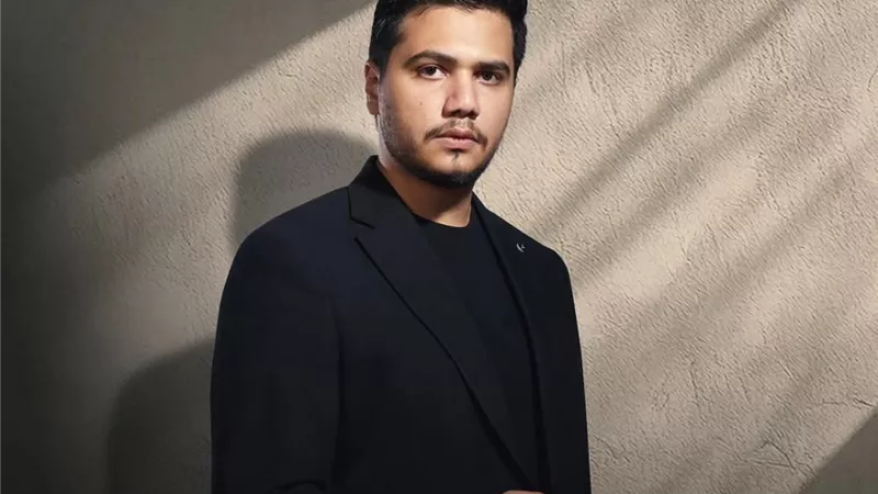 عمر محمد رياض ينشر بوستر مسلسله الجديد ٢ قهوة