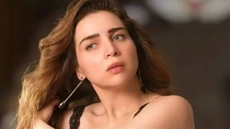 كشف سر شعر الفنانة مي عز الدين الجديد بعد فرحها المفاجيء