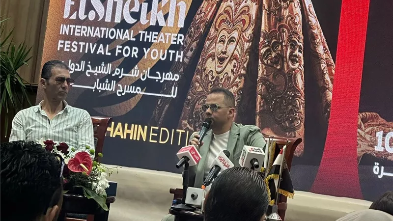 مازن الغرباوي: المسرح بيعمل فلوس.. وفيه عروض بتذاكر في شرم الشيخ الـ11