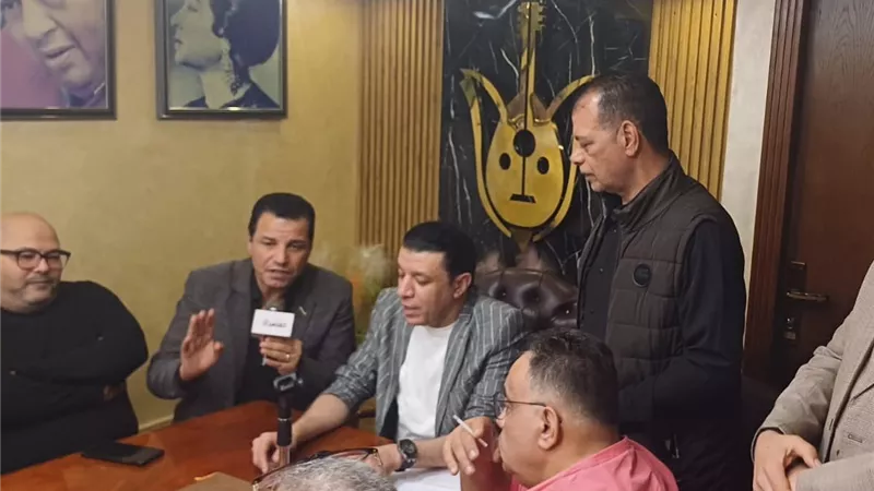 الموسيقيين تفوض مصطفى كامل باتخاذ إجراءات قانونية ضد المخالفين لحماية النقابة