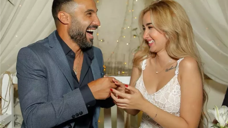 أحمد فهمي: أسرتي كانت ضد طلاقي من هنا الزاهد