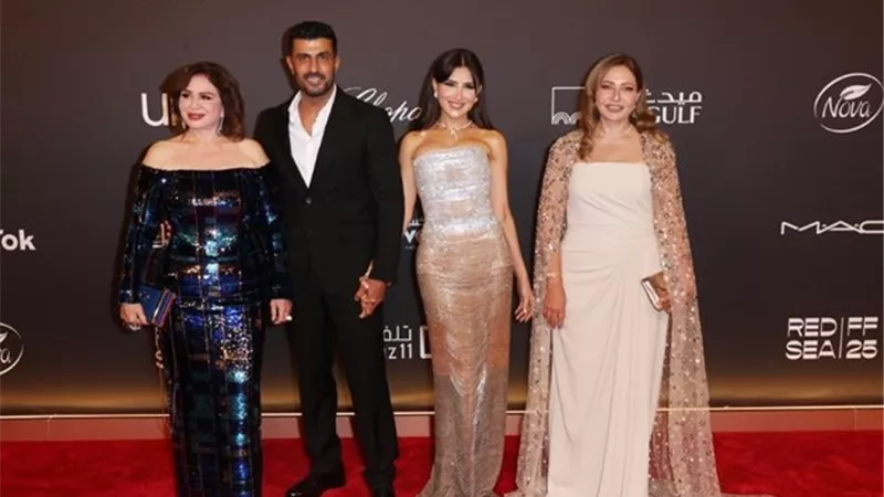 تألق نجوم الفن بحفل افتتاح مهرجان البحر الأحمر السينمائي الدولي 2025