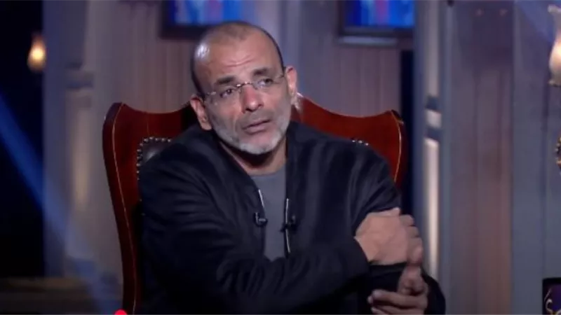 أيمن بهجت قمر يكشف تأثير انفصال والده ووالدته عليه 