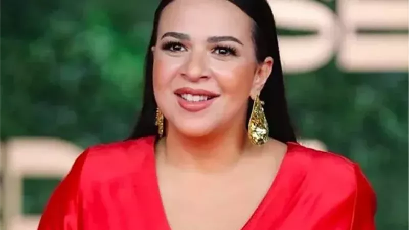 إيمي سمير غانم في موقف محرج على ريد كاربت البحر الأحمر السينمائي