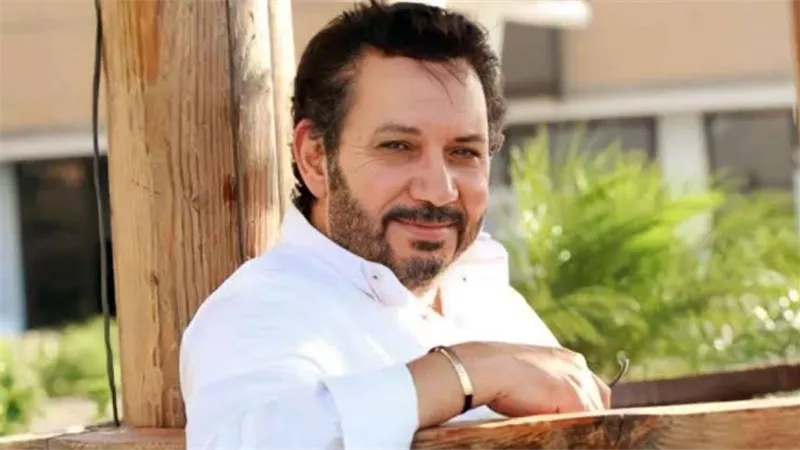 كمال أبو رية يشيد بموهبة محمد فراج ويؤكد عدم وجود مقارنة بينهما