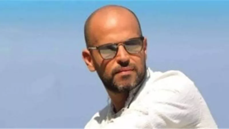 أبو يطرح كليب «ييجي الليل» بالأبيض والأسود ويُفاجئ الجمهور بشيرين رضا