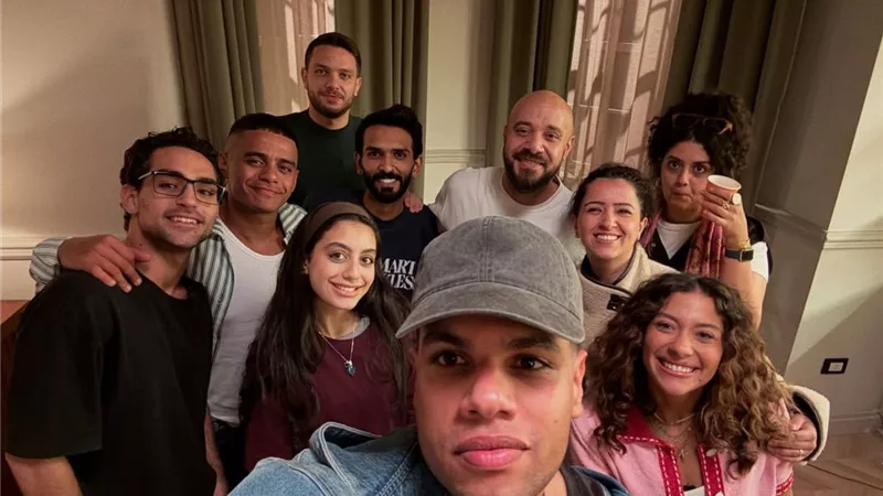 محمد صادق عن ردود فعل الجمهور على «ميد تيرم»: التفاعل هون التعب