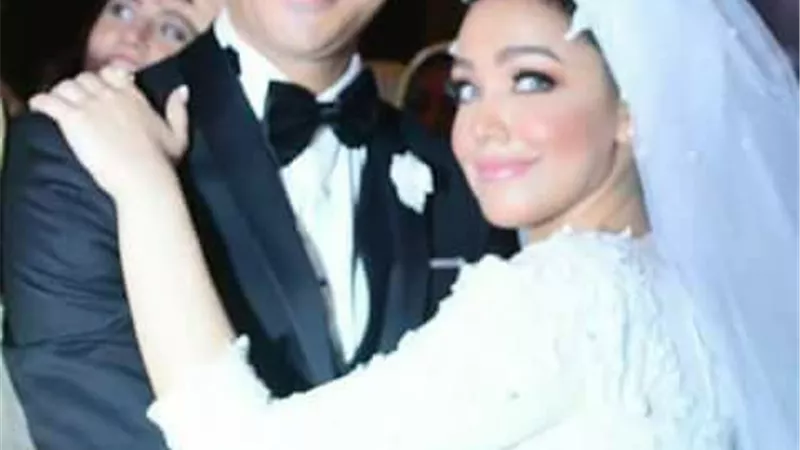 بعد إعلان طلاق مصطفى أبو سريع.. سارة ربيع تحتفظ بصورهما على السوشيال ميديا