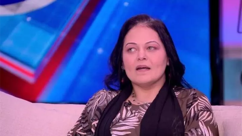 أول ظهور لزوج نيفين مندور في تشييع جثمانها بعد اتهامه بقتلها