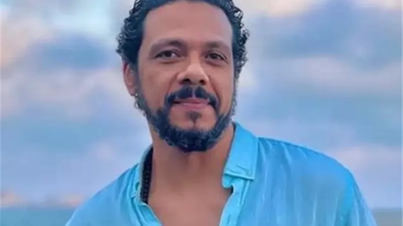 فاعله عديم شرف ونخوة.. الفنان حمزة العيلي يساند ريهام عبد الغفور في أزمتها