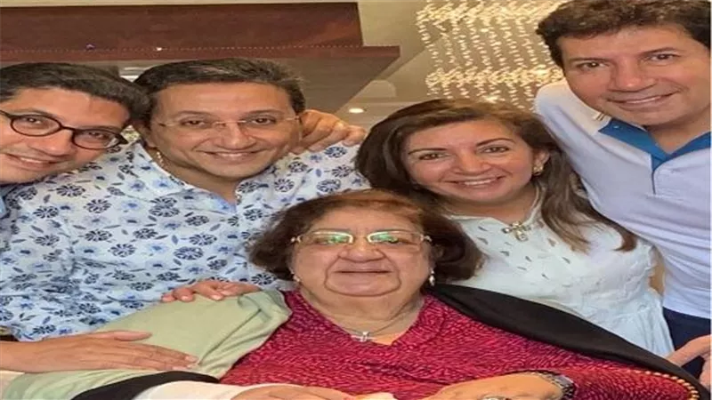 نقابة المهن التمثيلية تنعى والدة الفنان هاني رمز
