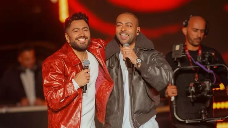 تامر حسني يشيد بتامر عاشور بعد غنائهما معًا في حفل رأس السنة