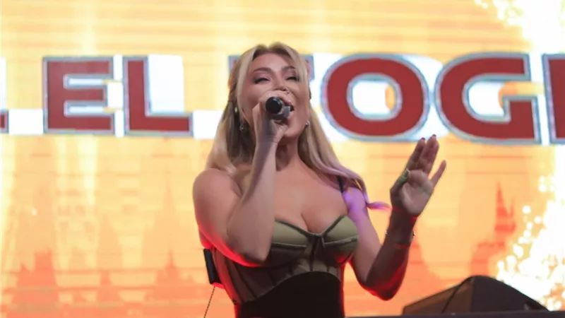 نوال الزغبي من حفلها بالقاهرة: مصر أم الدنيا وبلدي الثاني وبعشق شعبها