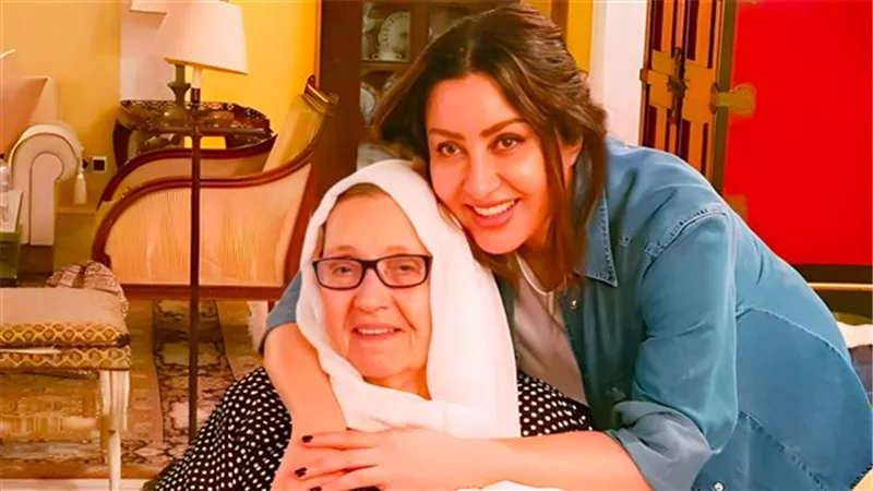 لطيفة باكية: غسلت أمي بإيدي.. وجاتلي في المنام وصلت معايا 