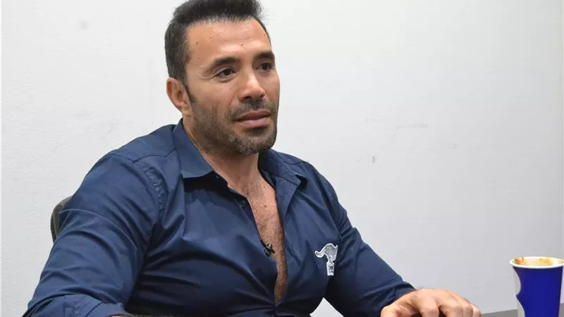 بعد هجوم المؤلف نادر صلاح الدين عليه.. رامي وحيد وضح حقيقة الحزء الثاني من فيلم حلم العمر