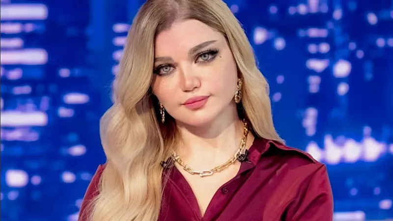ياسمين الخطيب تهنئي المصريين بعيد الميلاد المجيد: 