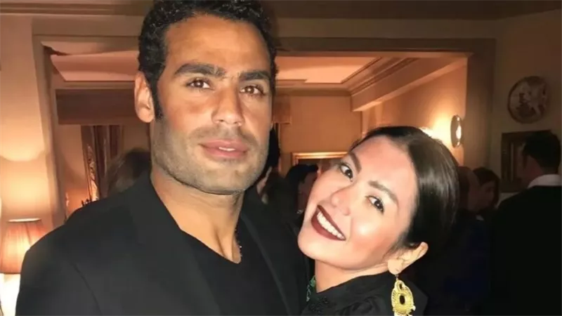 لقاء الخميسي تنفي كل التصريحات المنسوبة إليها بشأن زوجها