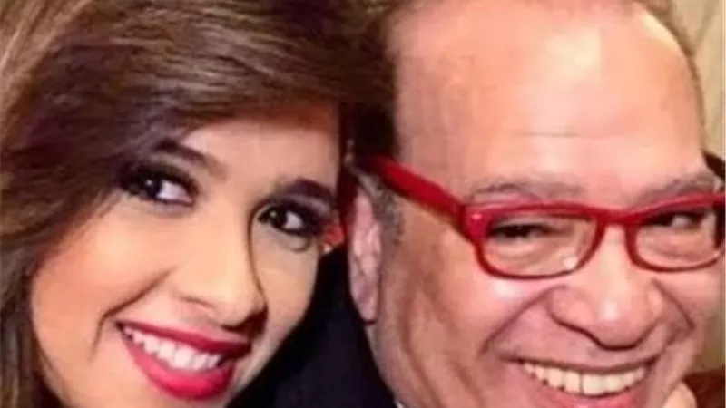 صلاح عبد الله: ياسمين عبد العزيز وقفت جنبي في أصعب أزماتي