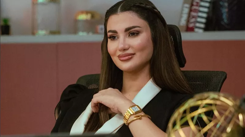 هدى الإتربي تهنئ جمهورها بالعام الجديد وتنشر أول صور من كواليس فيلم «101 مطافي»