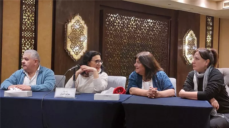 ندوات مهرجان المسرح العربي.. مخرجة عرض «بكنك على خطوط التماس»: المهرجان يمنح فرصة للتألق والتجدد