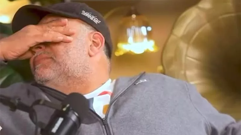 بيومي فؤاد ينهار باكيًا ويعتذر لمحمد سلام: «أنا آسف وعارف إني أخطأت»