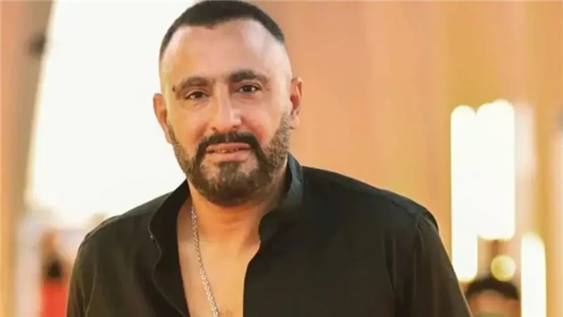 أحمد السقا يكشف عن ذكرياته في الطفولة: كنت بضرب من كل العيال بلا استثناء في المدرسة