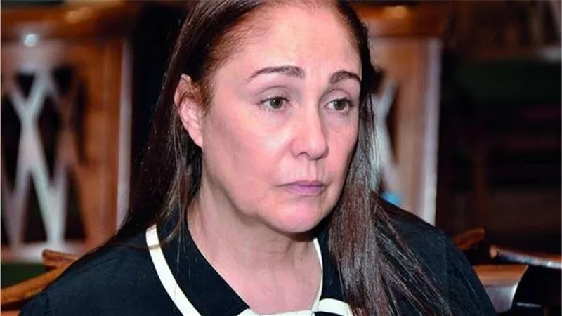 رحيل شقيق الفنانة شيرين.. وتشييع الجثمان غدًا من مسجد السيدة نفيسة