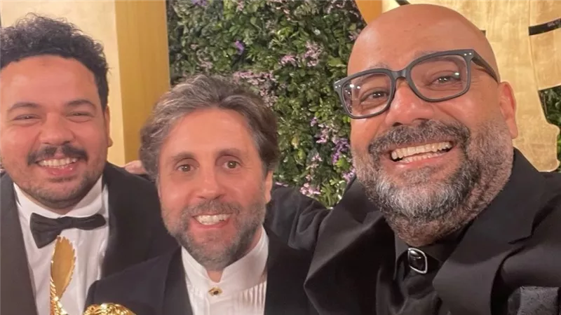 هشام ماجد ومصطفى غريب يحتفلان بفوز 