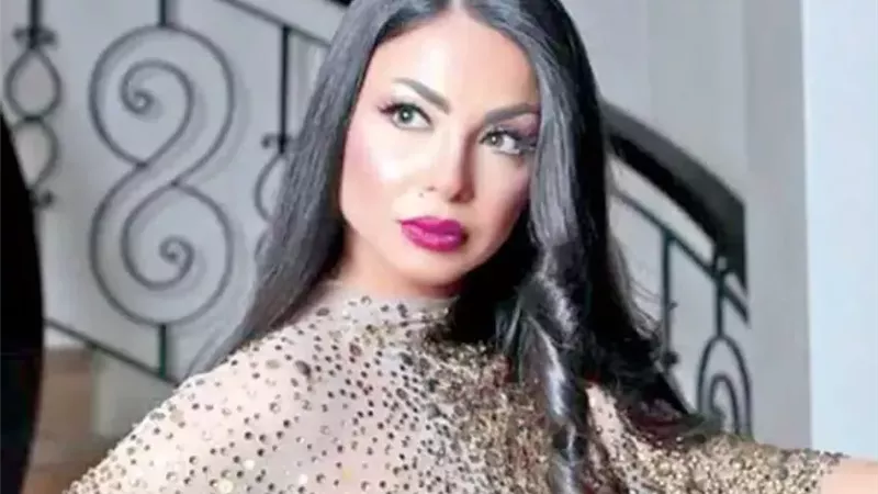 طلب غريب من الفنانة دوللي شاهين في جنازة والدتها.. التفاصيل