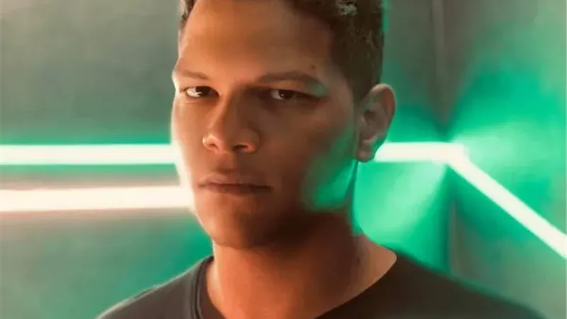 بعد وفاة ابنته ووالده.. أحمد عبد الحميد: 