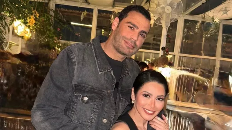 لقاء الخميسي تعلن الصلح مع زوجها محمد عبد المنصف
