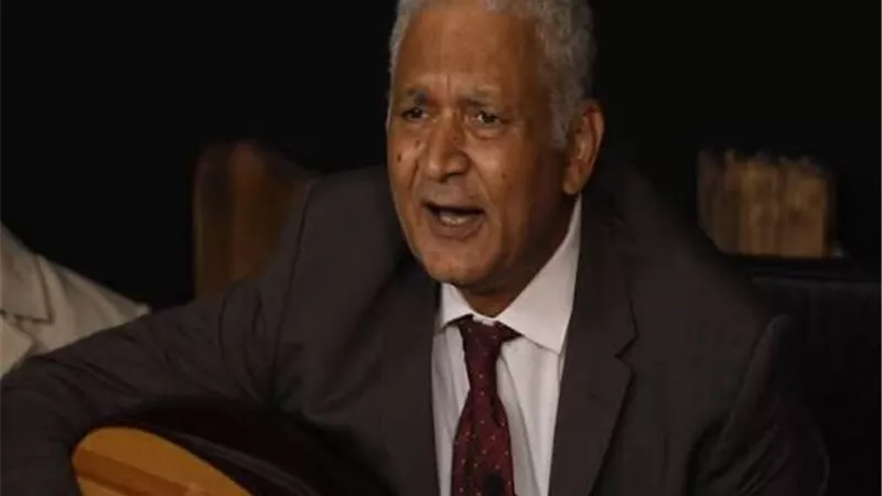 المركز القومي للمسرح والموسيقى والفنون الشعبية ينعى الفنان الملحن الكبير محمد عزت