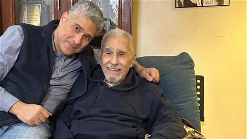 الضرائب ترفع الحجز عن معاش الفنان عبد الرحمن أبو زهرة بعد تدخل وزير المالية