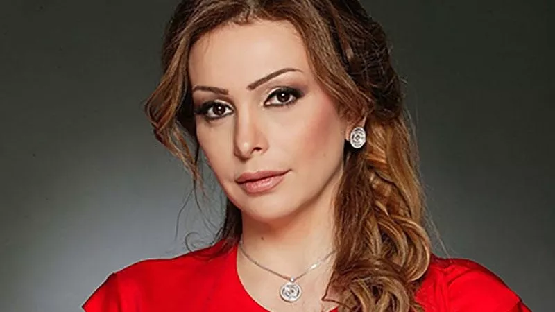 أمل حجازي تقارن بين الفنانة شيرين عبد الوهاب وأنغام.. ماذا قالت ؟!