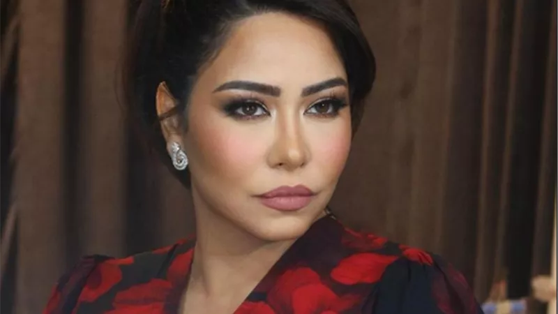 شيرين عبد الوهاب تنفي بيع منصاتها على التواصل الاجتماعي وتحذر من المساءلة القانونية 