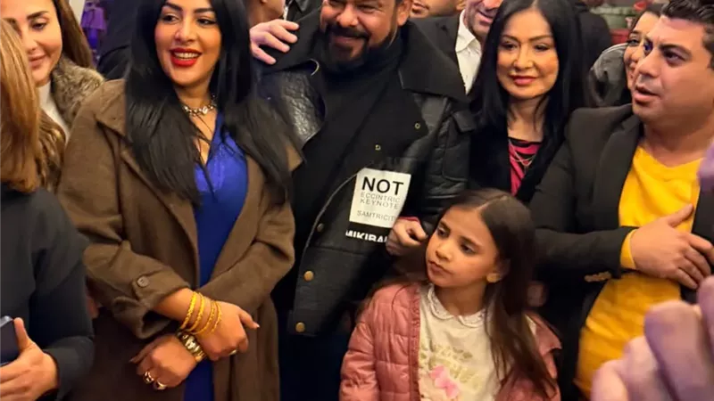 بسبب البلوجر 
