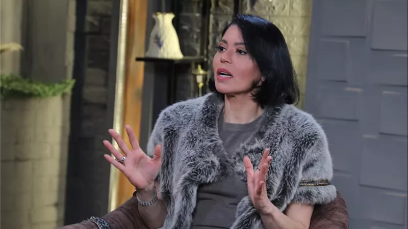 لقاء الخميسي ترد على منتقدي مسامحتها لزوجها: الحفاظ على بيتي لـ 21 عامًا ليس ضعف في كرامتي