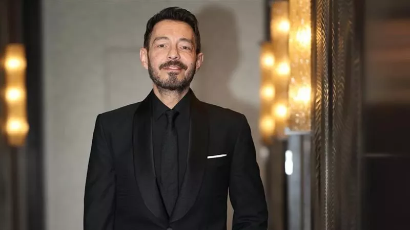 أحمد زاهر: 