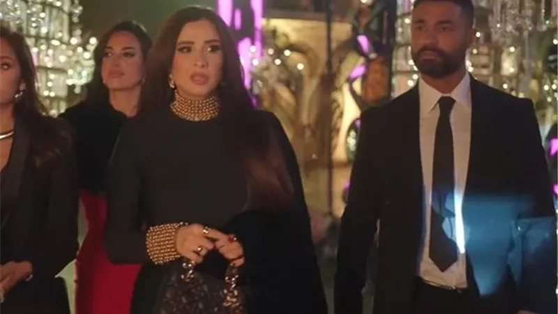 مسلسل وننسى اللي كان الحلقة 4.. ياسمين عبدالعزيز خطافة رجالة وابنتها تتبرأ منها