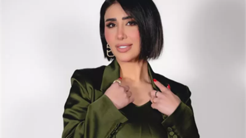 هنادى الكندرى: أنا مع ياسمين عبد العزيز وشيرين ضد أحمد العوضي وحسام حبيب