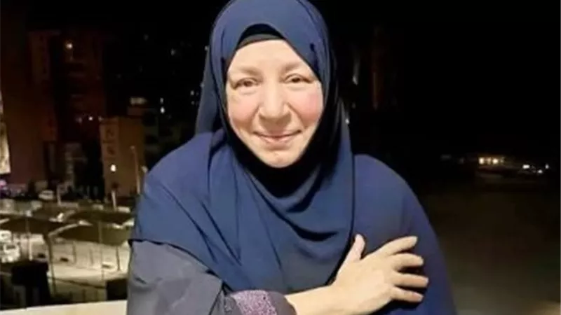 أشرف زكي: عبلة كامل ترفض أي دعم.. والأرقام المتداولة عن أجر إعلانها وهمية