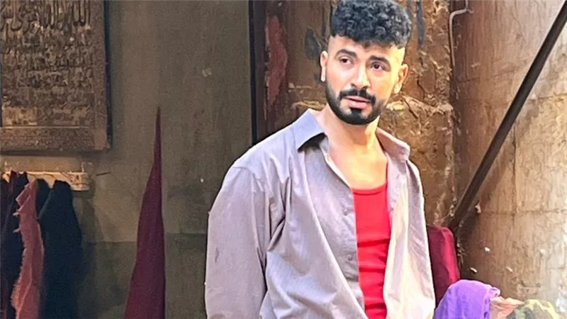 محمد أنور يكسر إطار الكوميديا ويترك بصمة قوية في مسلسل 