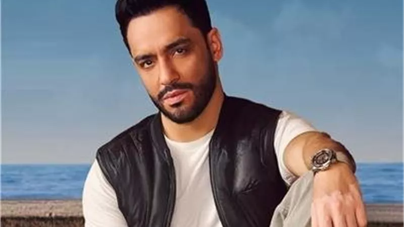 رامي جمال يروج لأحدث أغانيه 