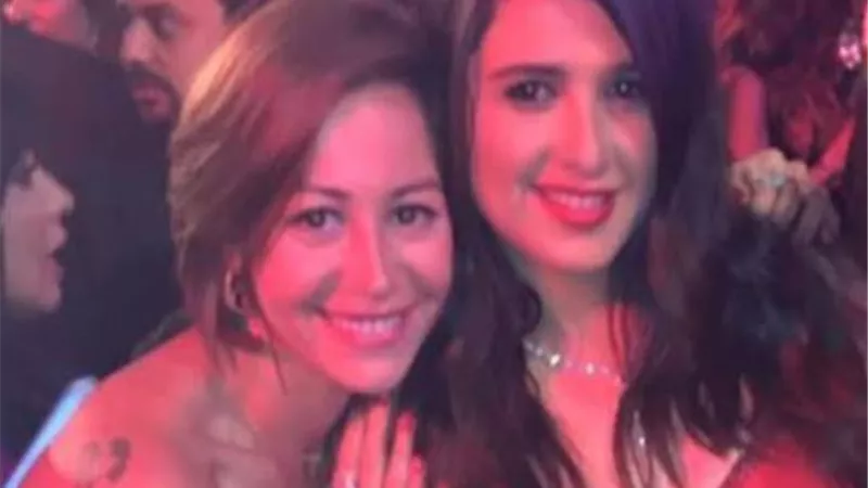 عمرو أديب يثير الجدل: من الأهم فنيًا ياسمين عبدالعزيز أم منة شلبي؟