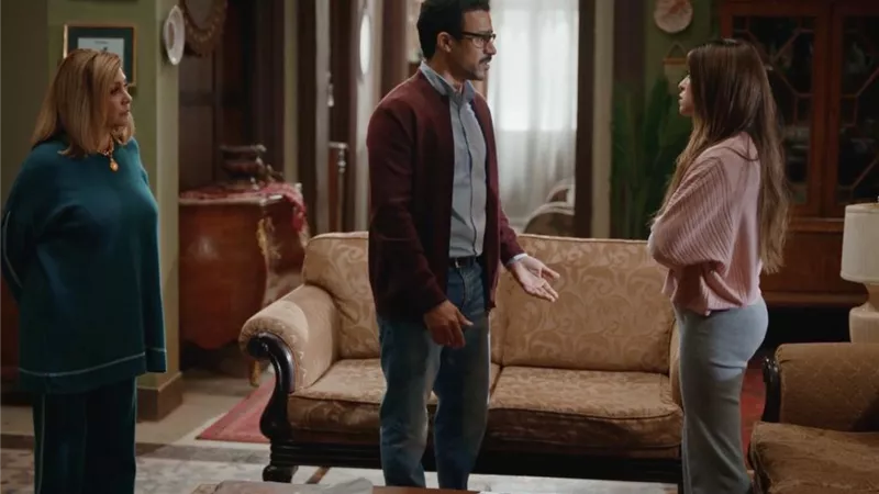 أحمد داود يتشاجر مع طليقته في مسلسل بابا وماما جيران