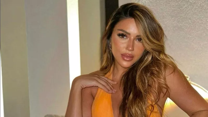 طريقة غريبة صالحها بيها محمد رجب وهذا سر زعلها من جمهورها