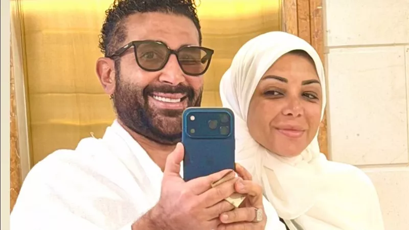 بالصور.. أحمد سعد وعلياء بسيوني يؤديان مناسك العمرة في أجواء رمضانية