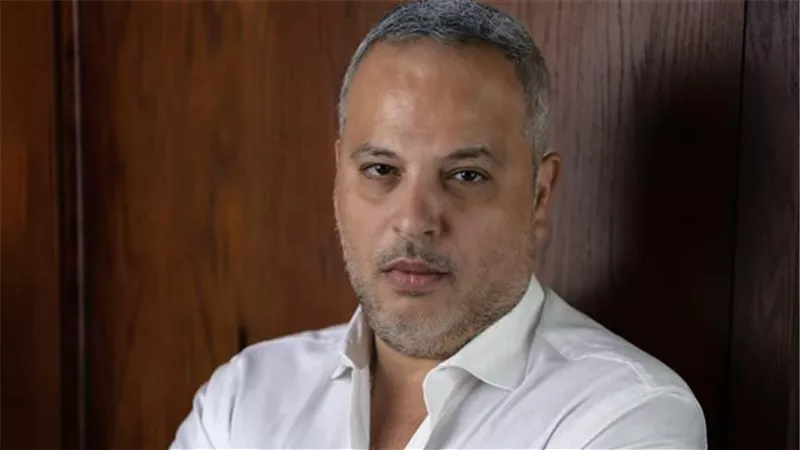  تامر عبد المنعم عن مصطلح السينما النظيفة: أنا مبشجعش الأحضان مش فاتح خمارة لكن عيب نشوه تاريخنا